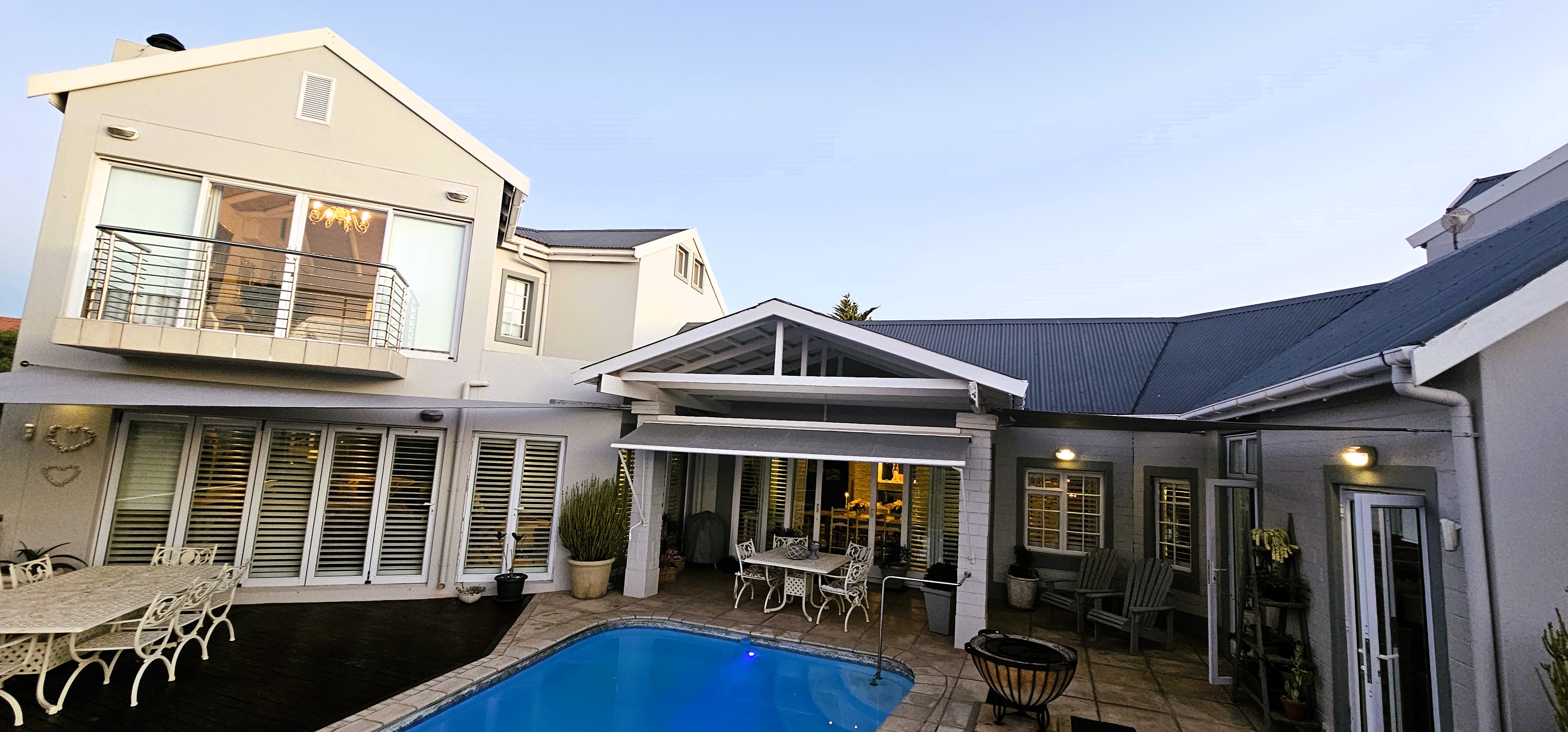 5 Bedroom Property for Sale in Myburgh Park Western Cape